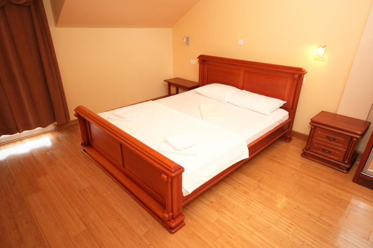 Hotel Rr Herceg Novi Exterior photo