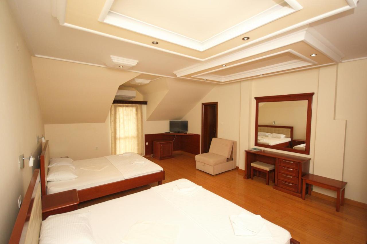 Hotel Rr Herceg Novi Exterior photo
