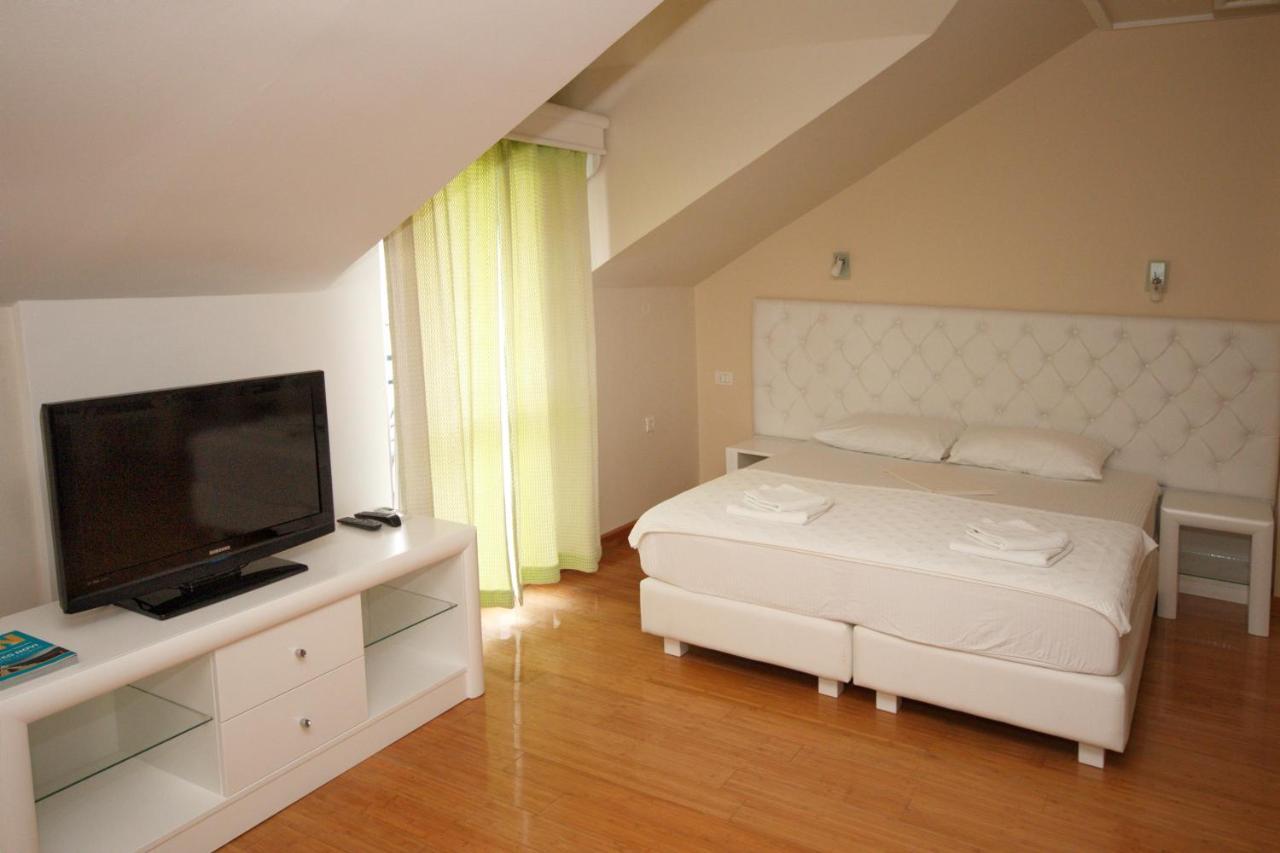 Hotel Rr Herceg Novi Exterior photo