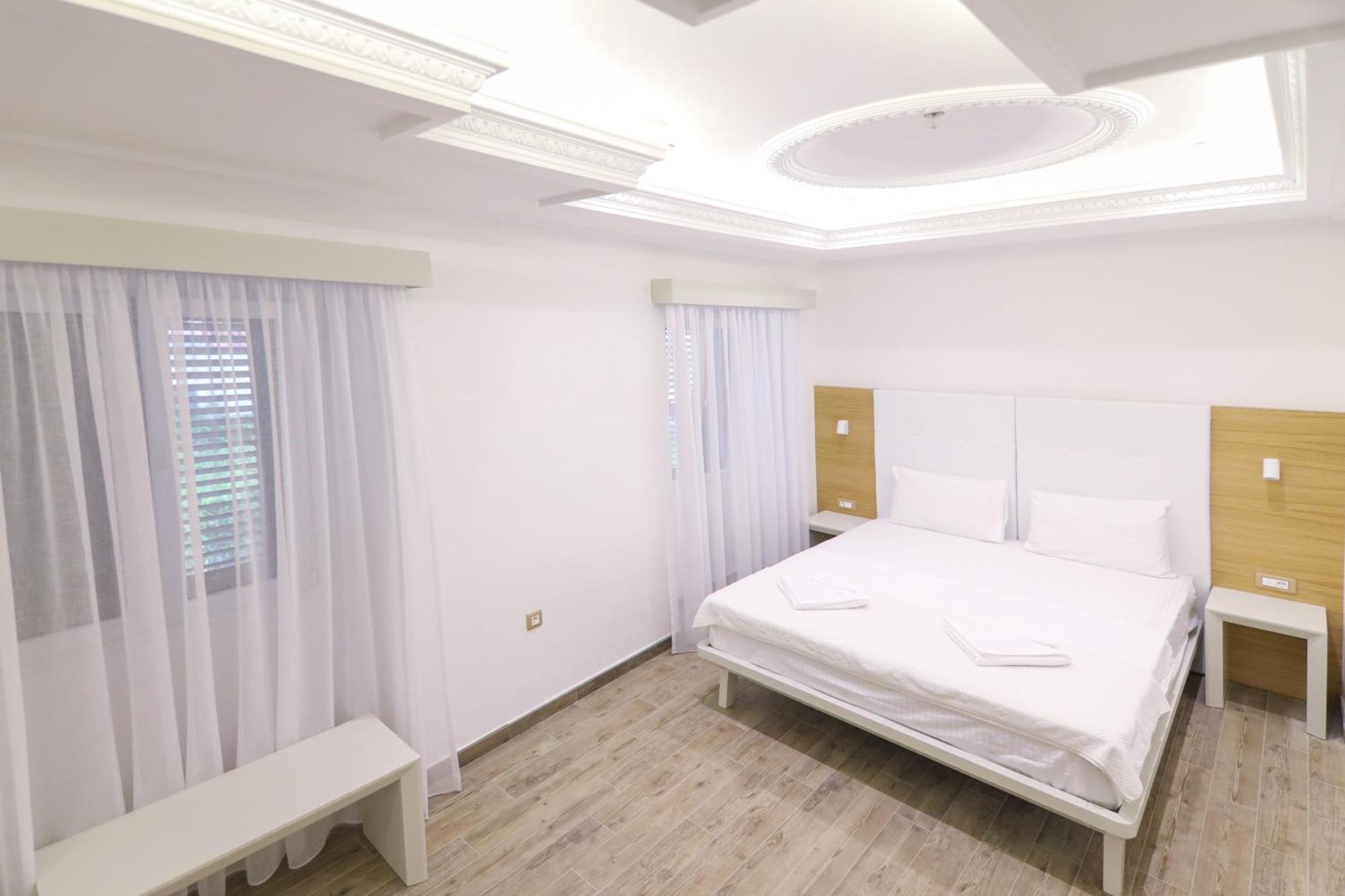 Hotel Rr Herceg Novi Exterior photo
