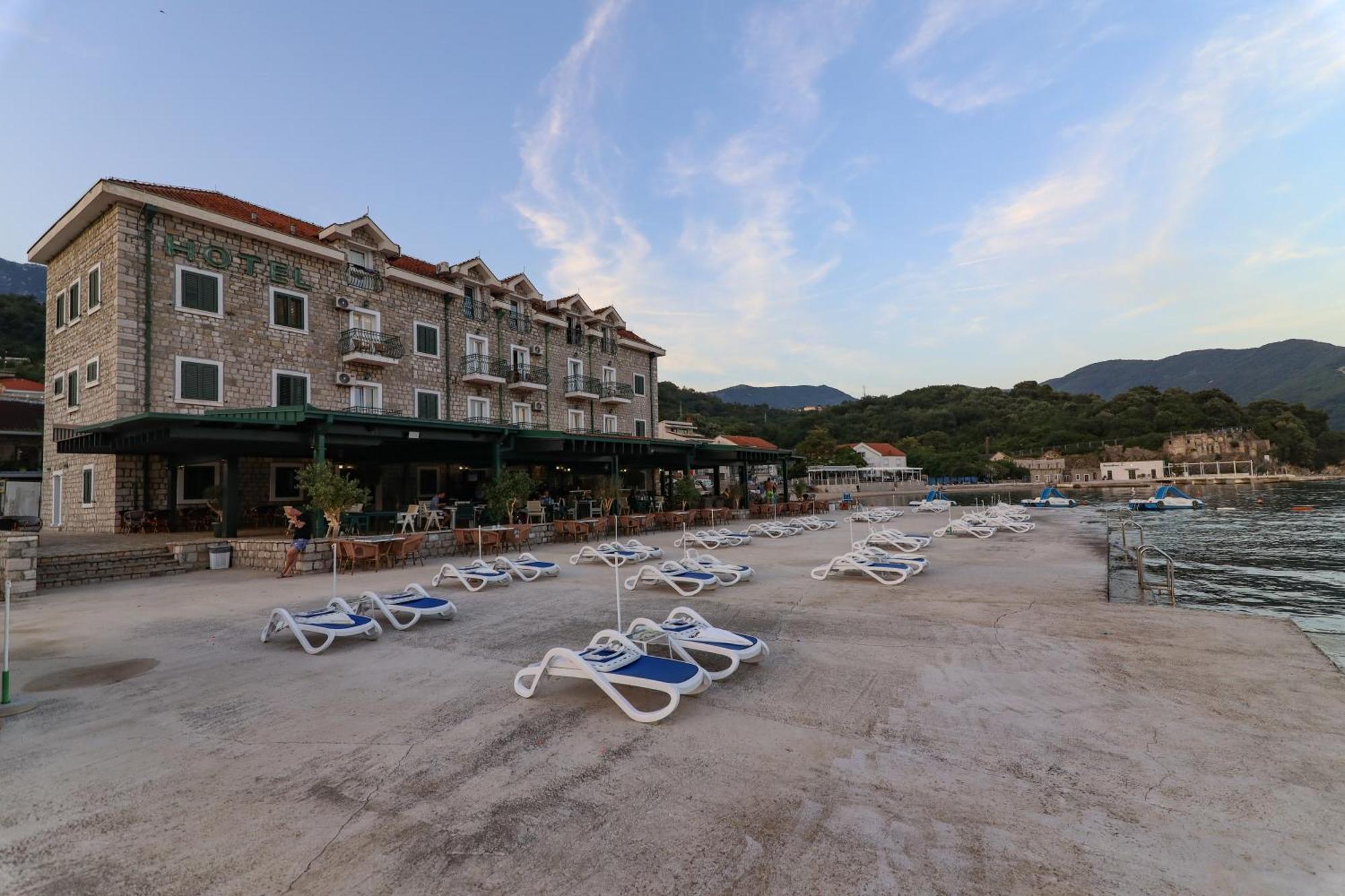 Hotel Rr Herceg Novi Exterior photo