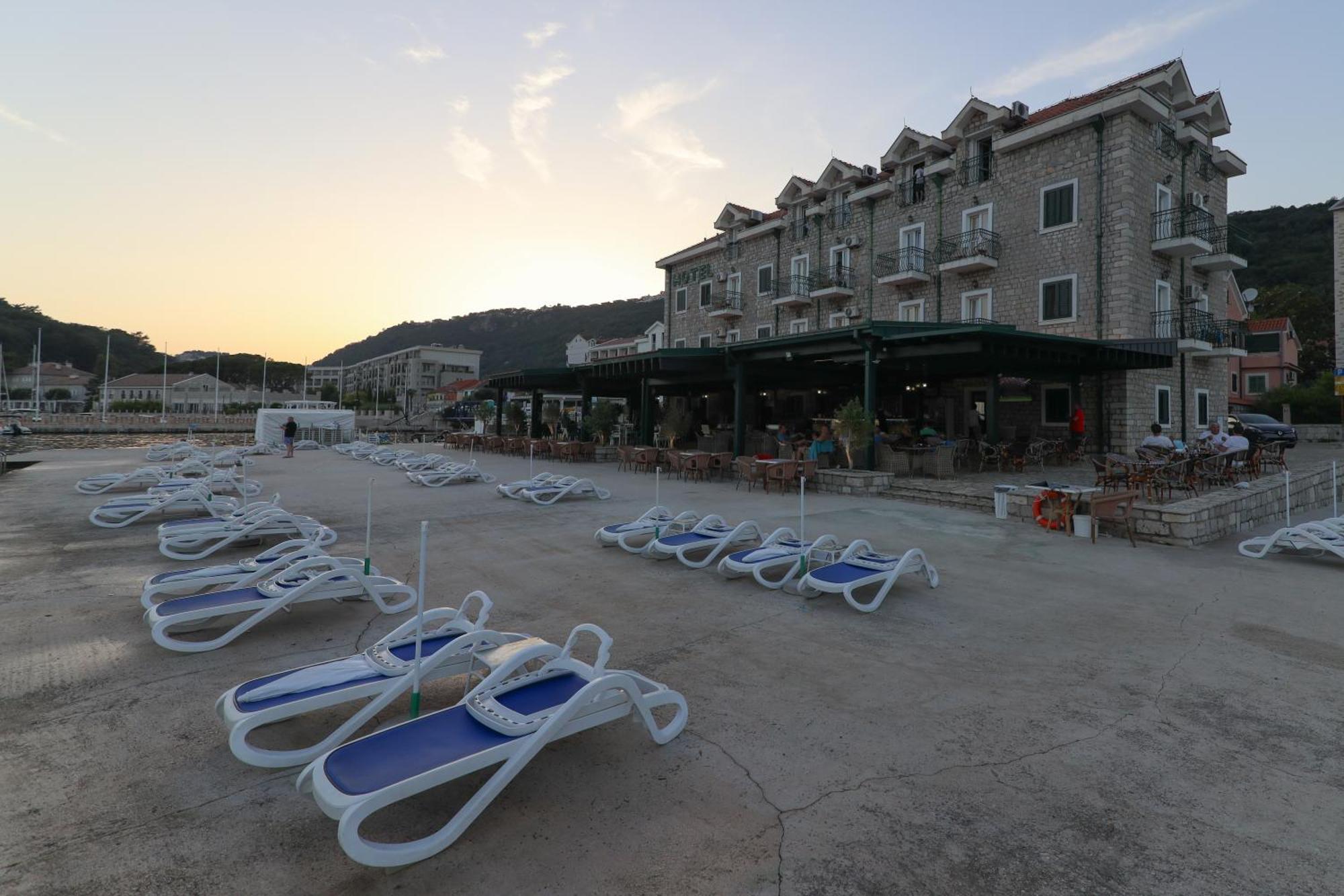 Hotel Rr Herceg Novi Exterior photo